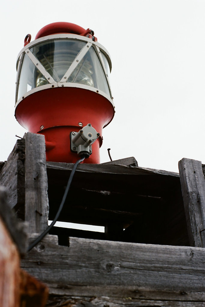 Осветительный аппарат на маяке Шарапове.